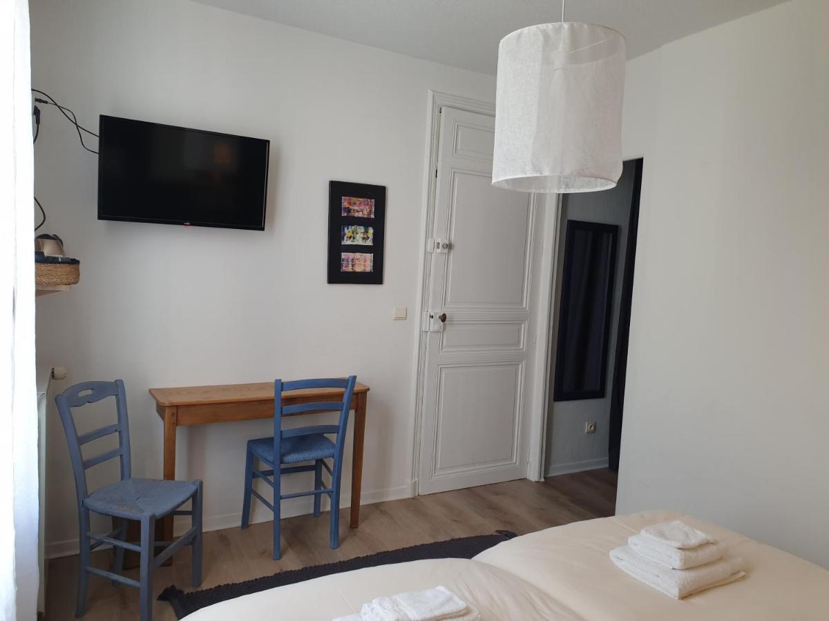 Chambres D'Hotes Et Gites- L'Abri Sous Roche Tautavel ภายนอก รูปภาพ