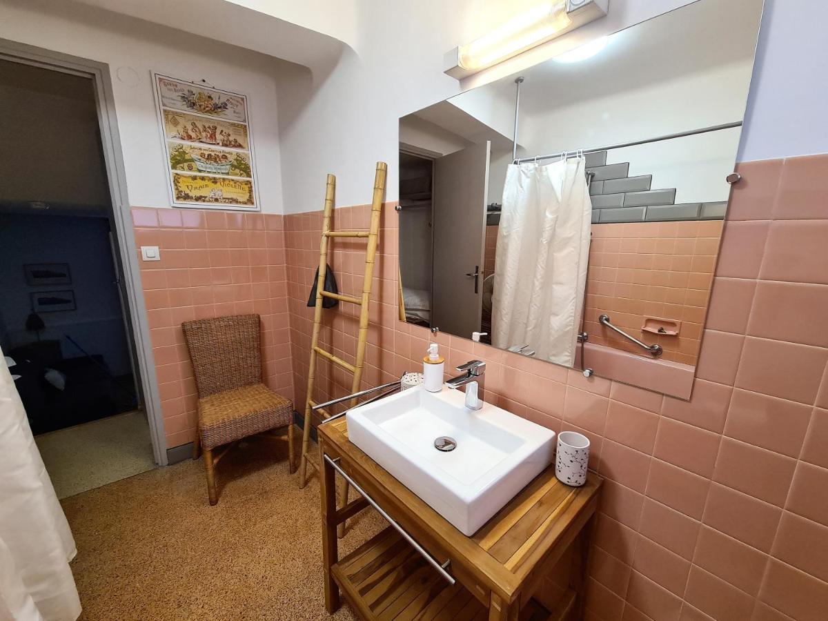Chambres D'Hotes Et Gites- L'Abri Sous Roche Tautavel ภายนอก รูปภาพ